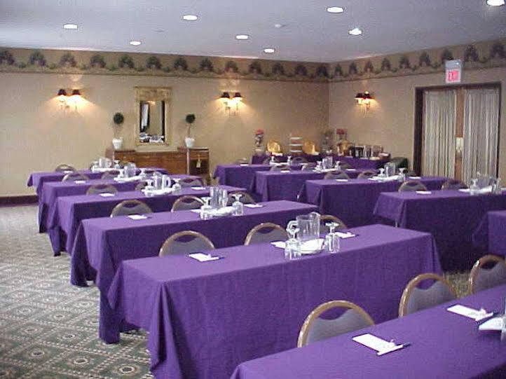 Holiday Inn Express Hotel & Suites Bloomington-Normal University Area By Ihg Dış mekan fotoğraf